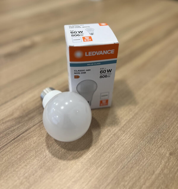 Λάμπα Led βιδωτή 220V